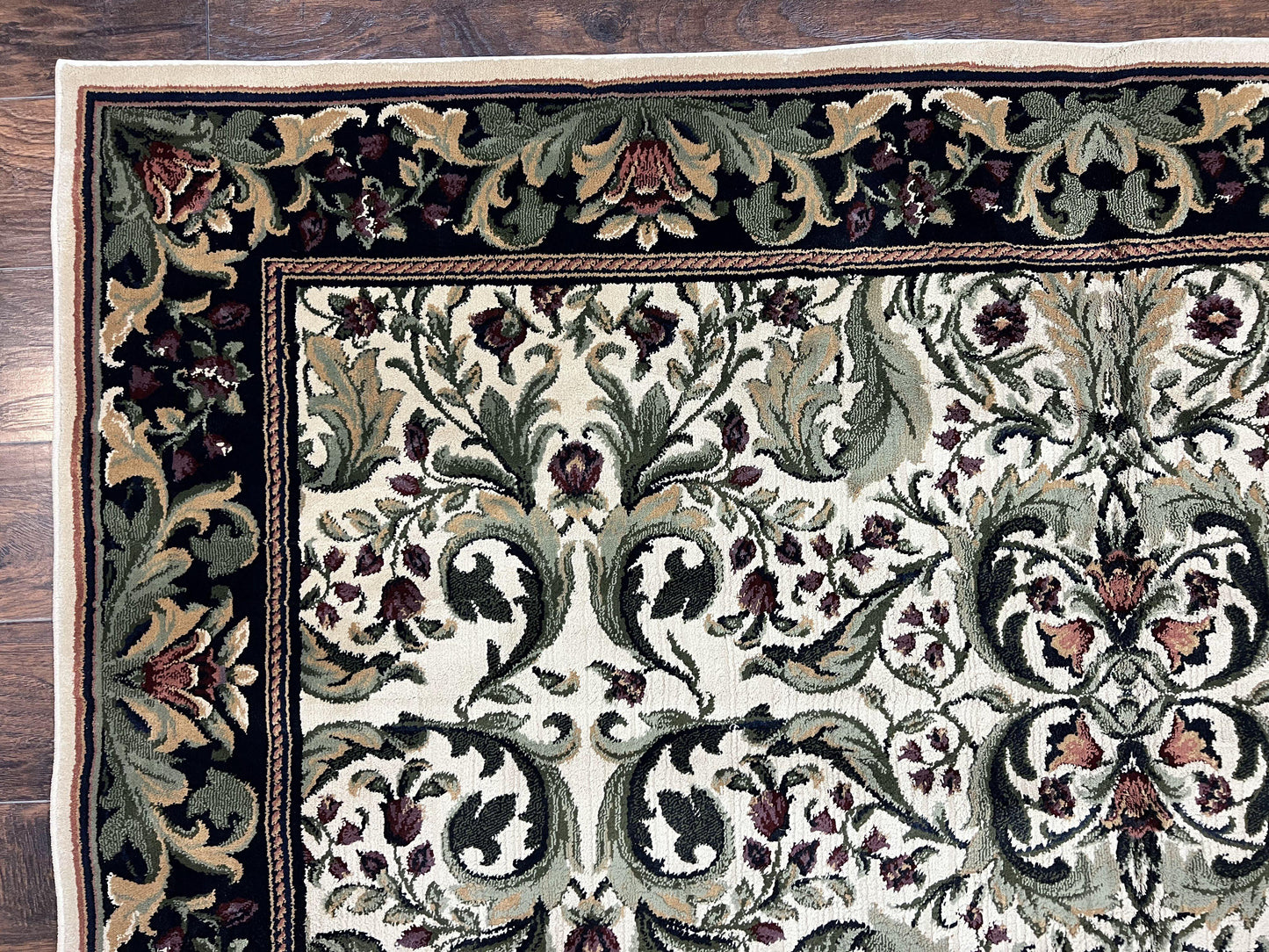 Oriental Rug 8x11, Floral Pattern, Ivory and Black