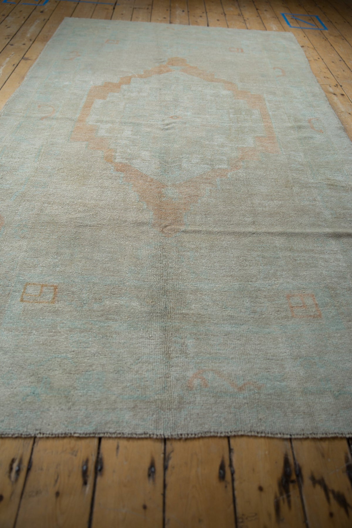 5x9.5 Vintage Distressed Oushak Carpet