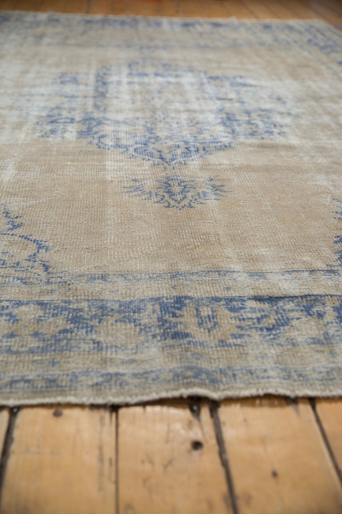 7.5x10 Vintage Distressed Oushak Carpet