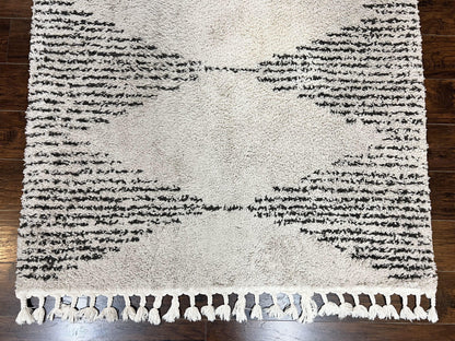 Shag Rug 5x8, Off White and Black Modern Contemporary Shag Area Rug, Moroccan Style Rug 5 x 8 ft, Medium Sized Rug, nuLoom Rug