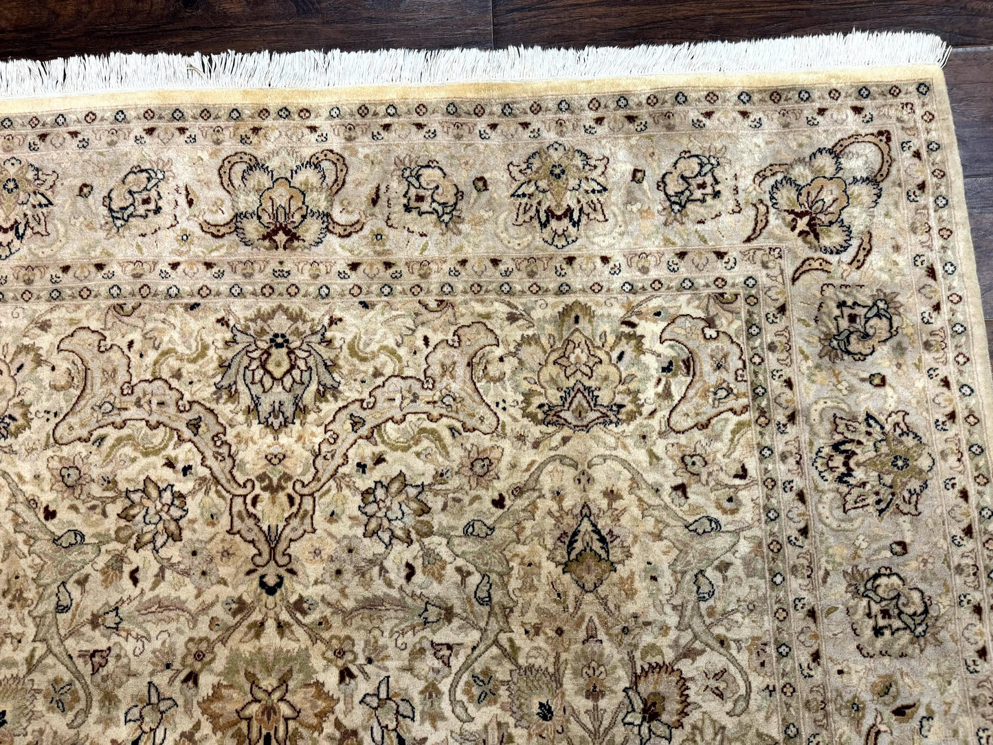 Pak Persian Rug 6x9, Vintage Handmade Wool Carpet, Floral, Beige