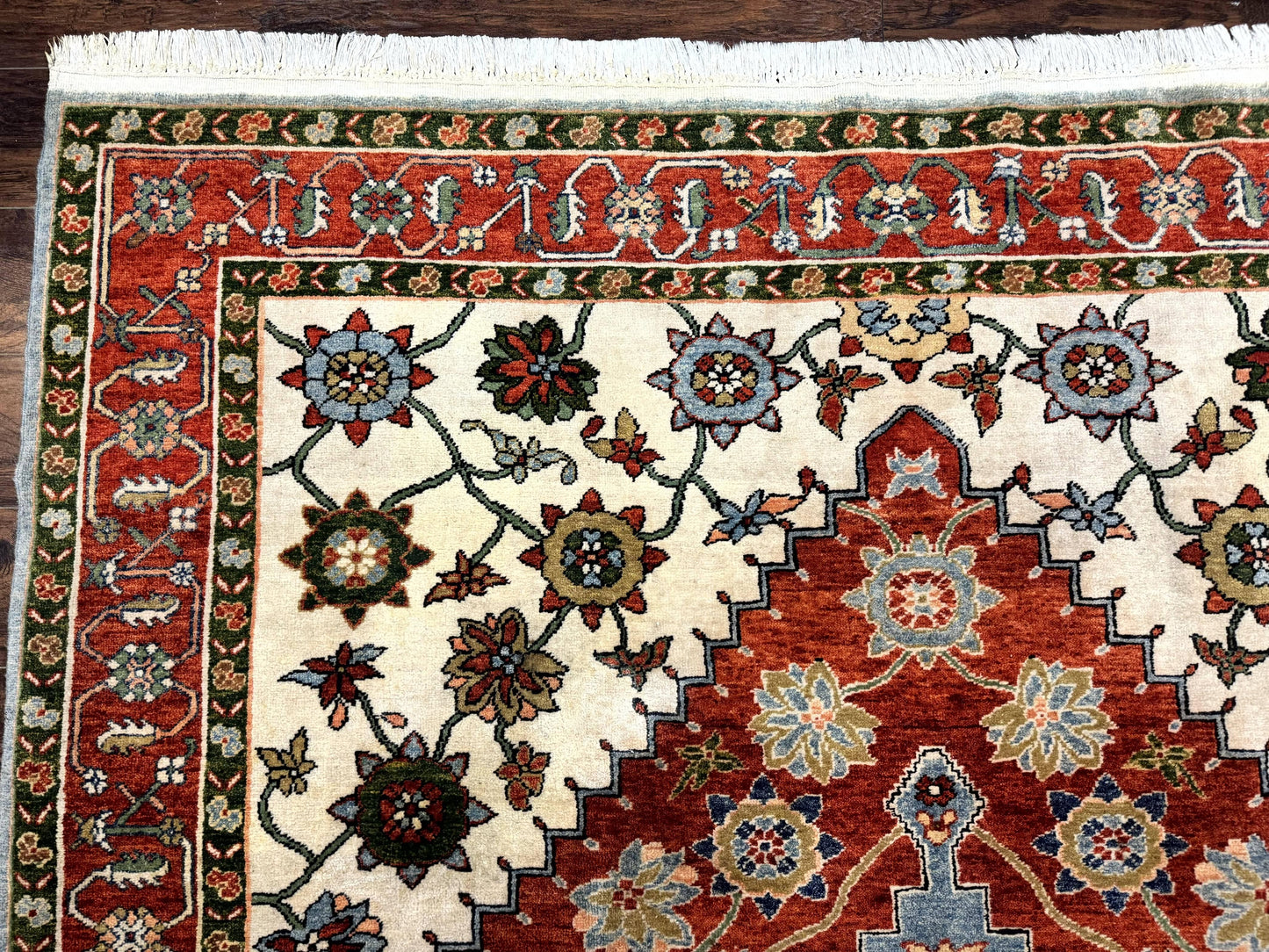Indo Persian Heriz Rug 7x9, Geometric Pattern, Cream & Light Red, Handmade Vintage Wool Carpet