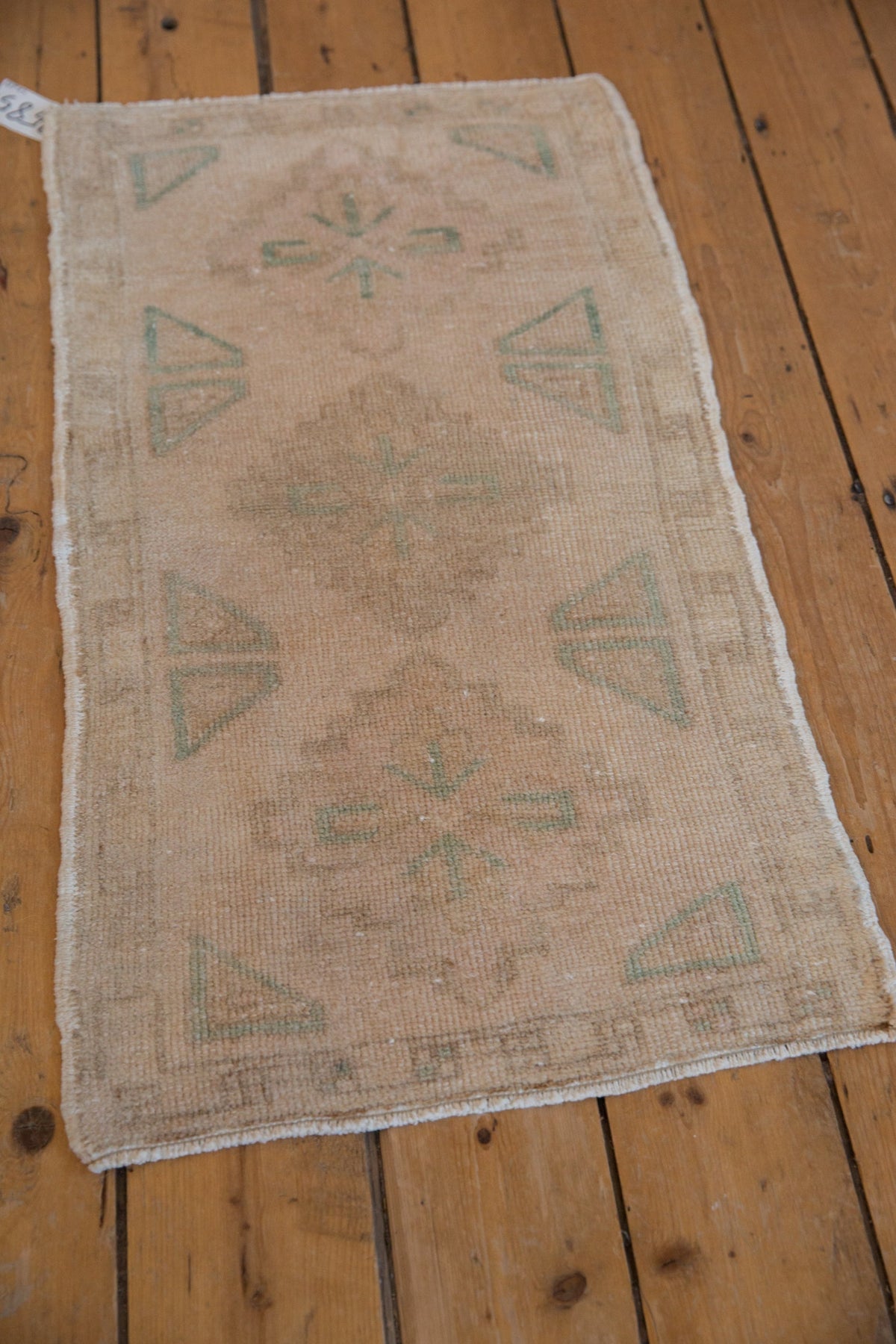 1.5x3 Vintage Distressed Oushak Rug Mat