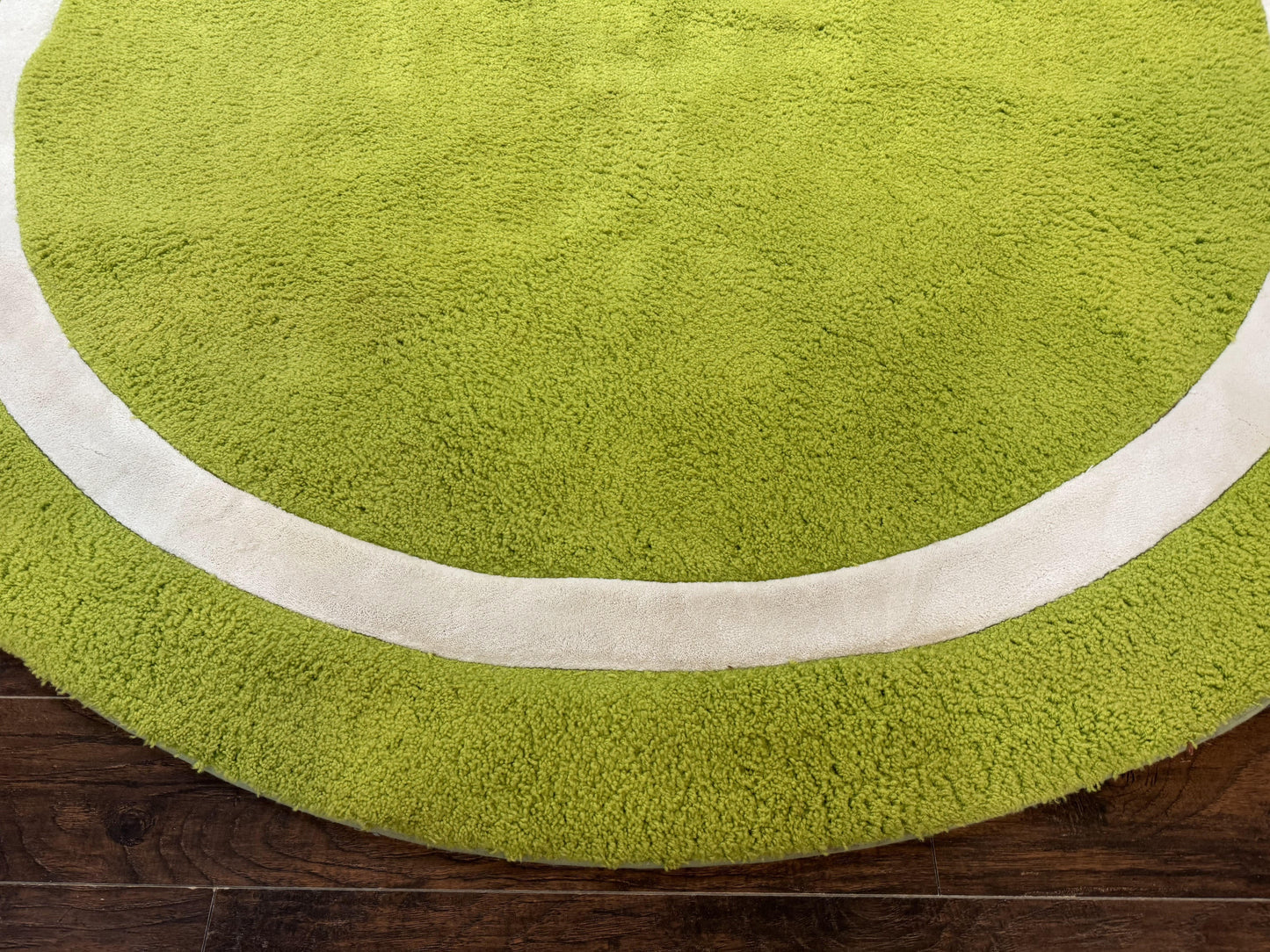 Large Round Rug 9x9, Vintage Retro Design, Lime Green