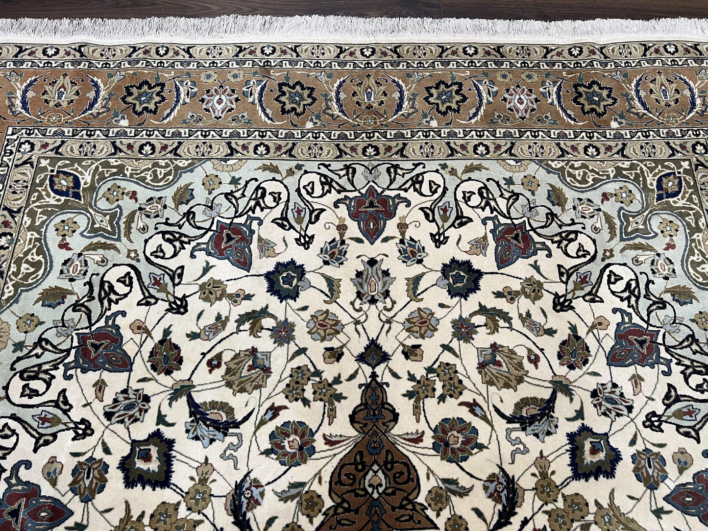 Wonderful Persian Tabriz Rug 7x10, Floral Medallion, Very Fine Oriental Carpet, Ivory