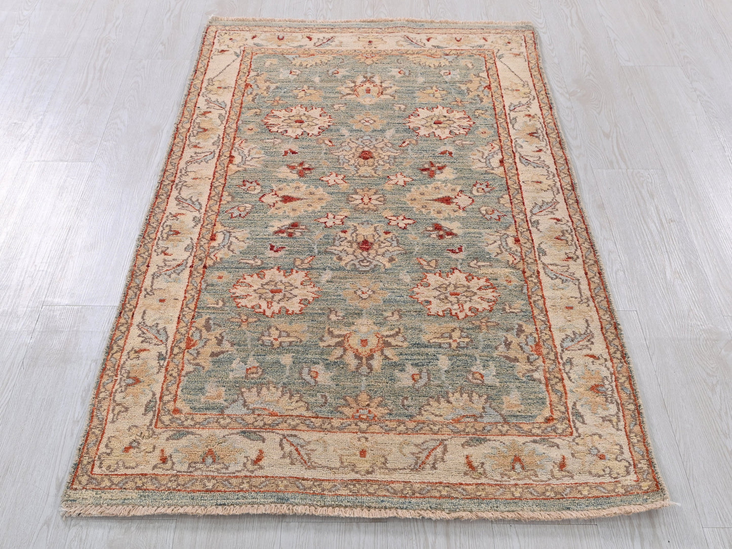 2' 11" x 5' 1"
