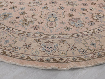 9' 0" x 9' 0"