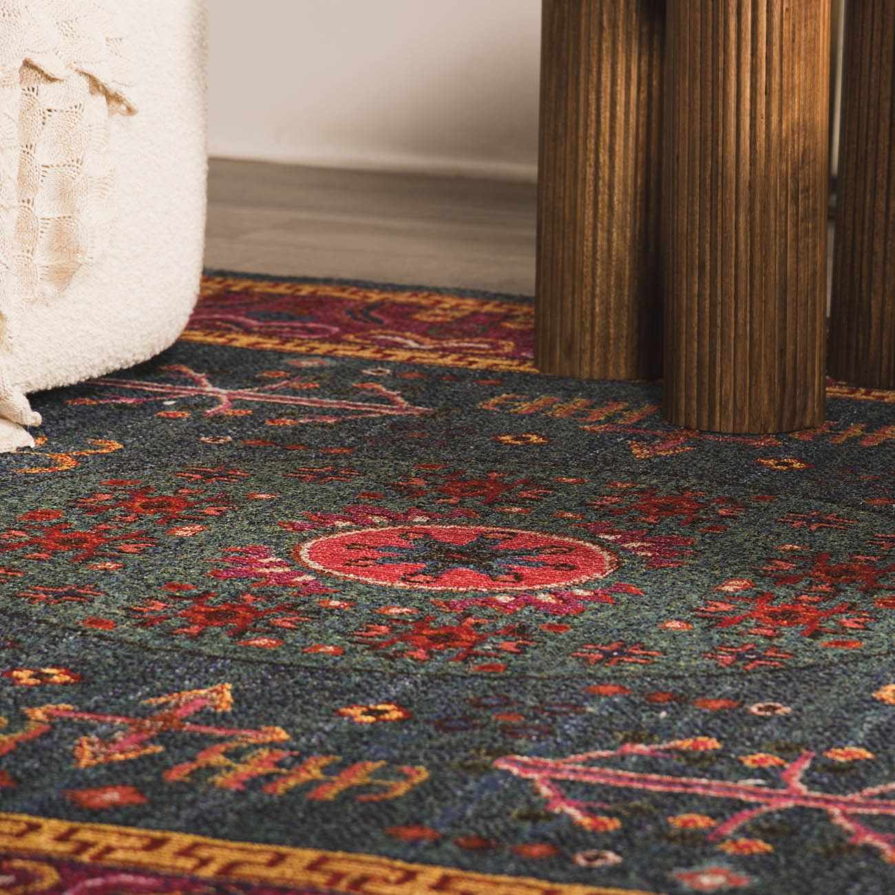 Cleveland Colorful Traditional Area Rug - Teal, Aqua, Navy