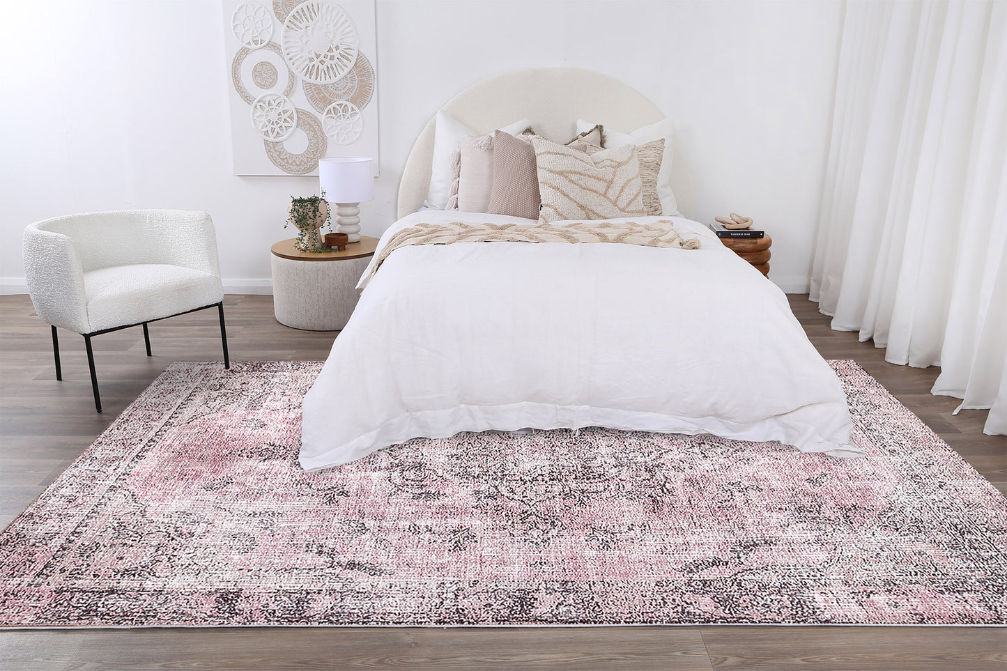 Germain Medallion Design in Pink Rug