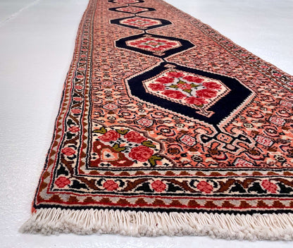 Persian Bijar (1'10"x8'08") rose/indigo