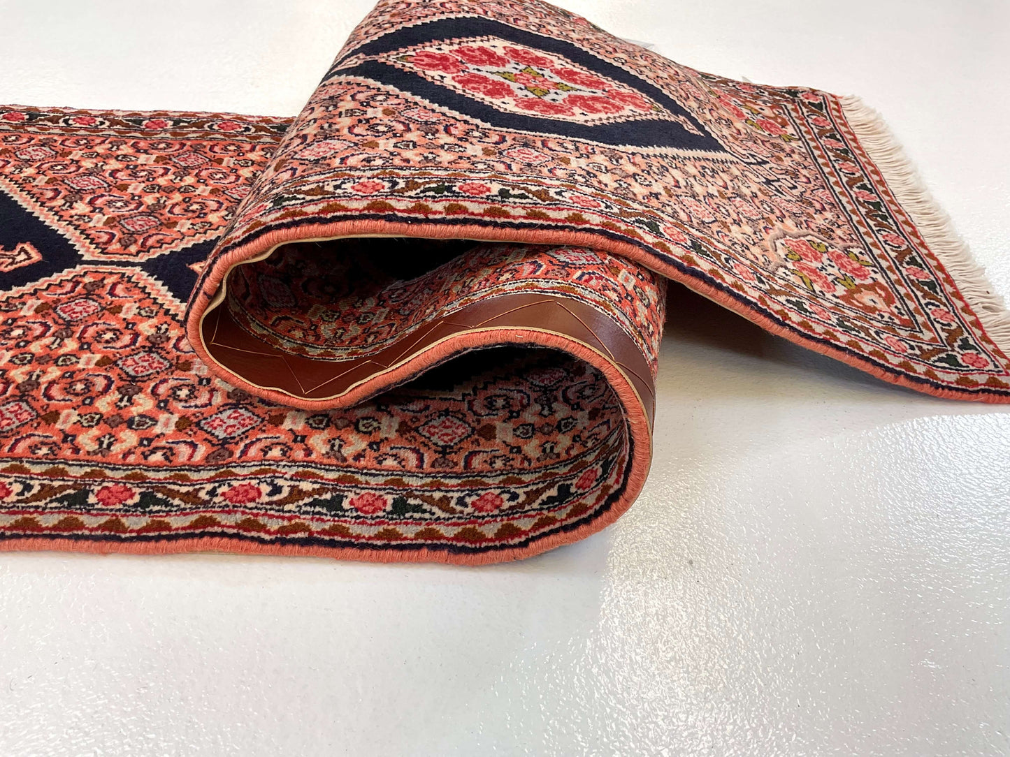 Persian Bijar (1'10"x8'08") rose/indigo