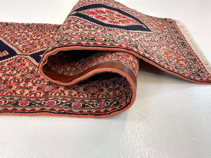 Persian Bijar (1'10"x8'08") rose/indigo