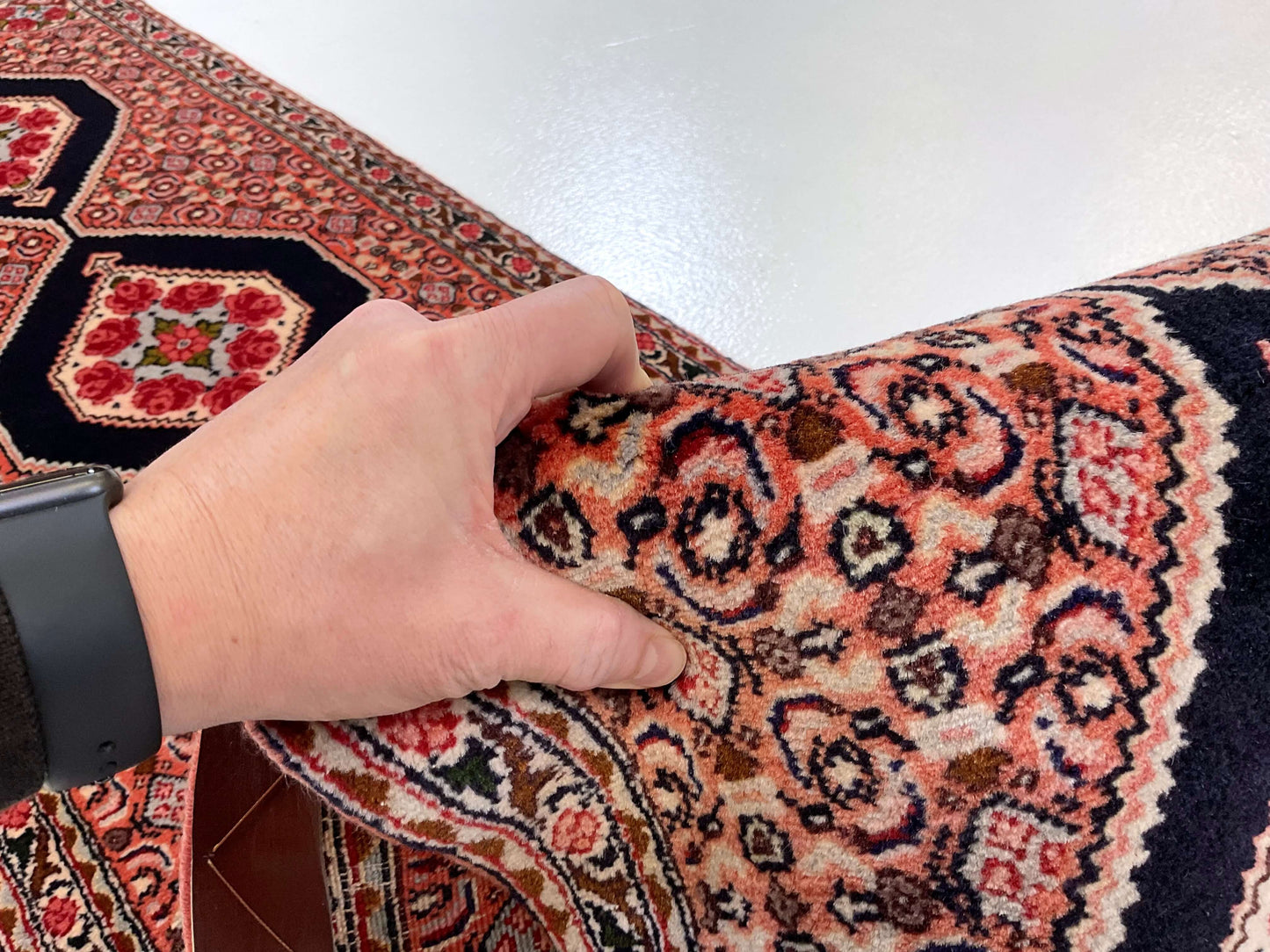 Persian Bijar (1'10"x8'08") rose/indigo