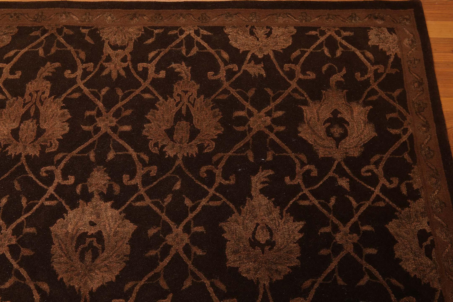 5'6" x 8'6" Handmade Wool & silk Oriental Area Rug Traditional Brown
