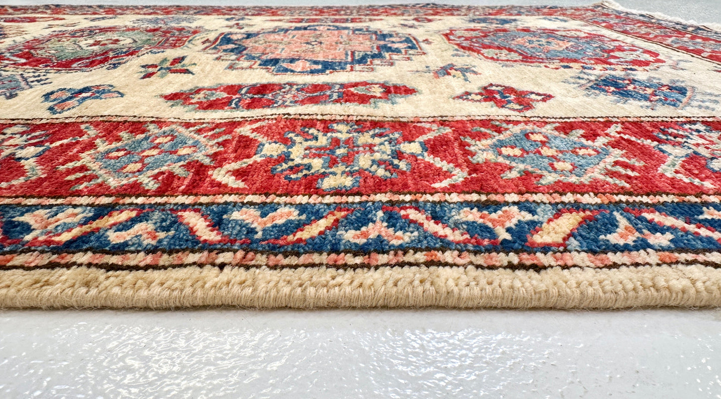 Super Kazak 3'01"x5'00"