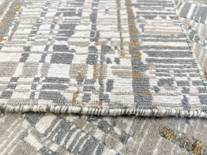 Contemporary Carved Tibetan 9x12 (ivory/gold/gray)