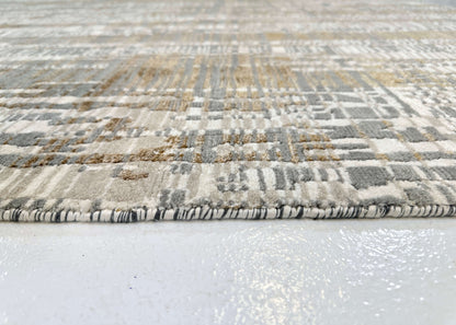 Carved, Modern Tibetan-Style 6x9 (ivory/gold)