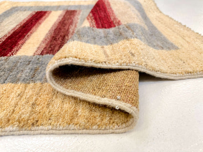 Gabbeh 2'08"x3'11" ivory/multicolor