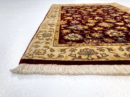 Wool w. silk Kumkapi red/gld 2x3