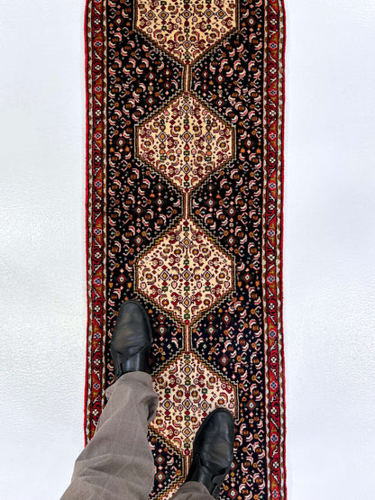 Persian Bijar (1'09"x7'08") indigo/red