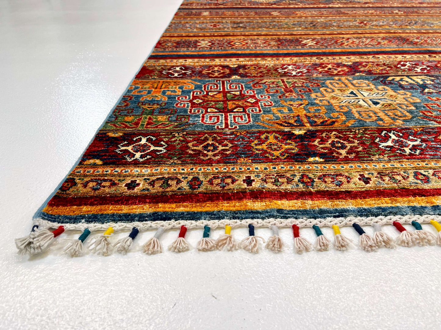 Khorjin (6'01"x8'07") blue/mulitcolor