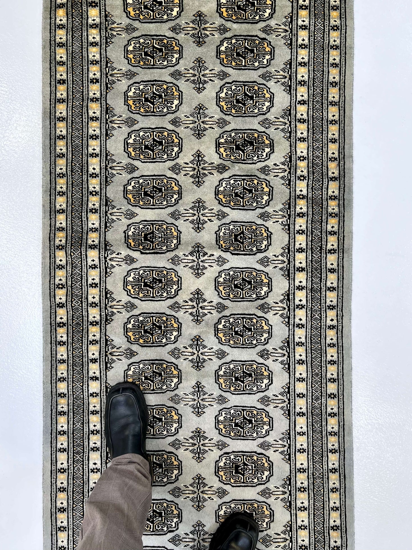 Bokhara (2'07"x10'02") gray
