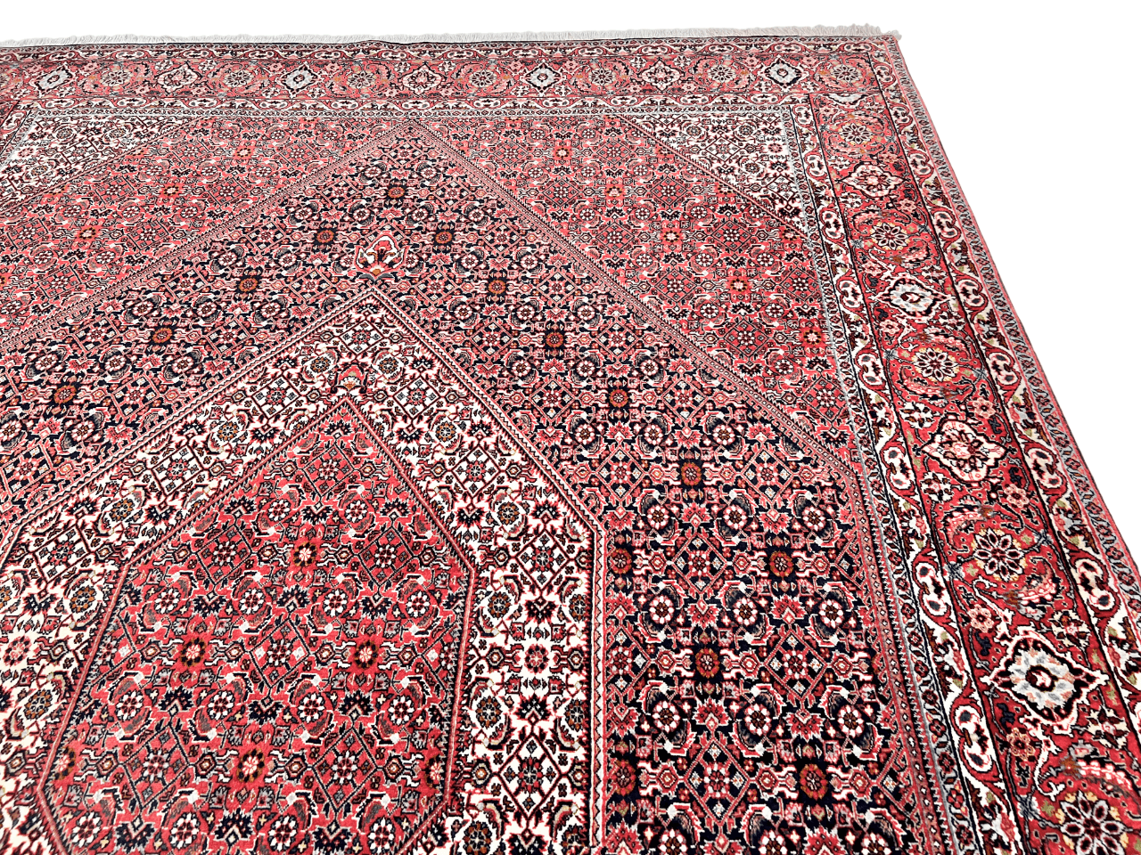 Persian Bijar (6'07"x9'05") red/indigo