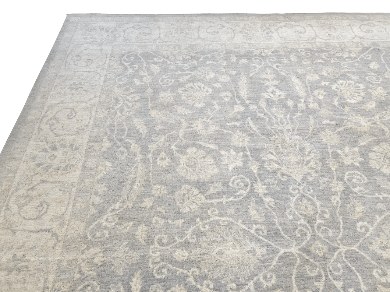 WhiteWash Chobi 10'00" x 13'05" lt.gry/ivo