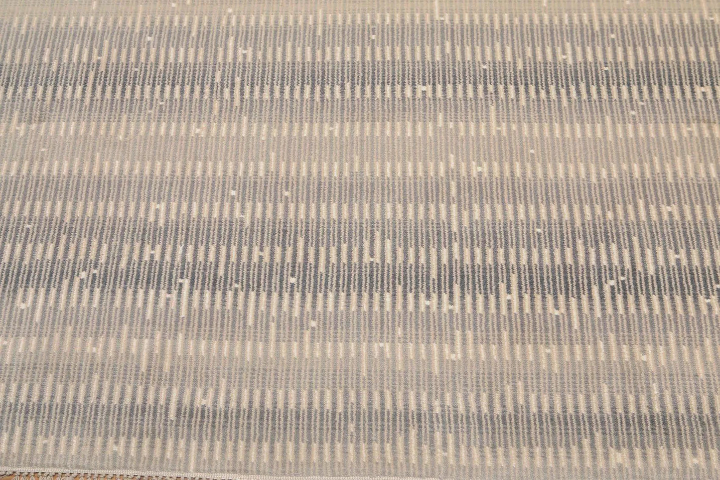 6' x 9' Hand Knotted Glam Industrial 100% Wool Area rug Gray