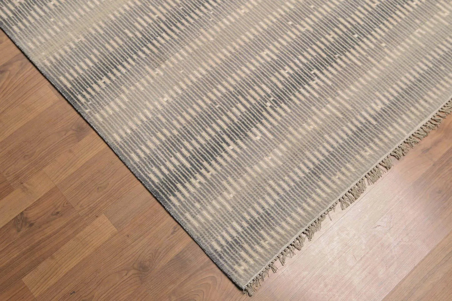 6' x 9' Hand Knotted Glam Industrial 100% Wool Area rug Gray