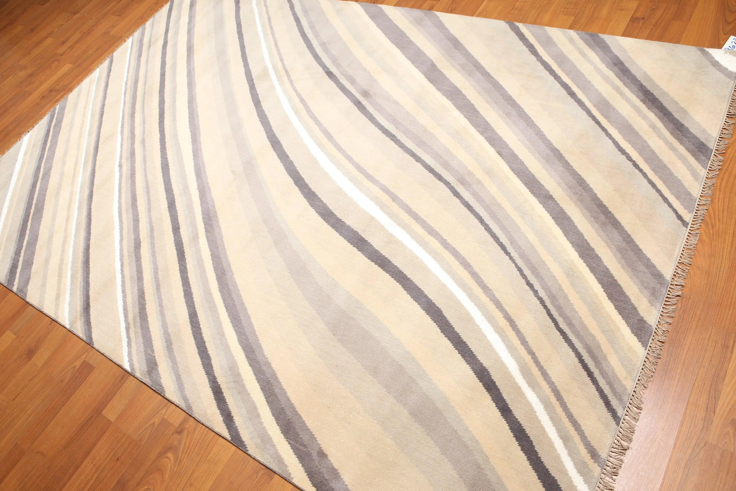 6' x 9' Hand Knotted Designer Area Rug Wool & Bamboo Silk Beige
