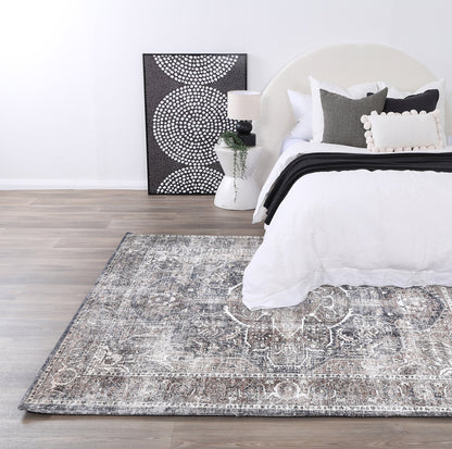 Distressed Vintage Kendra Ash in Grey Rug