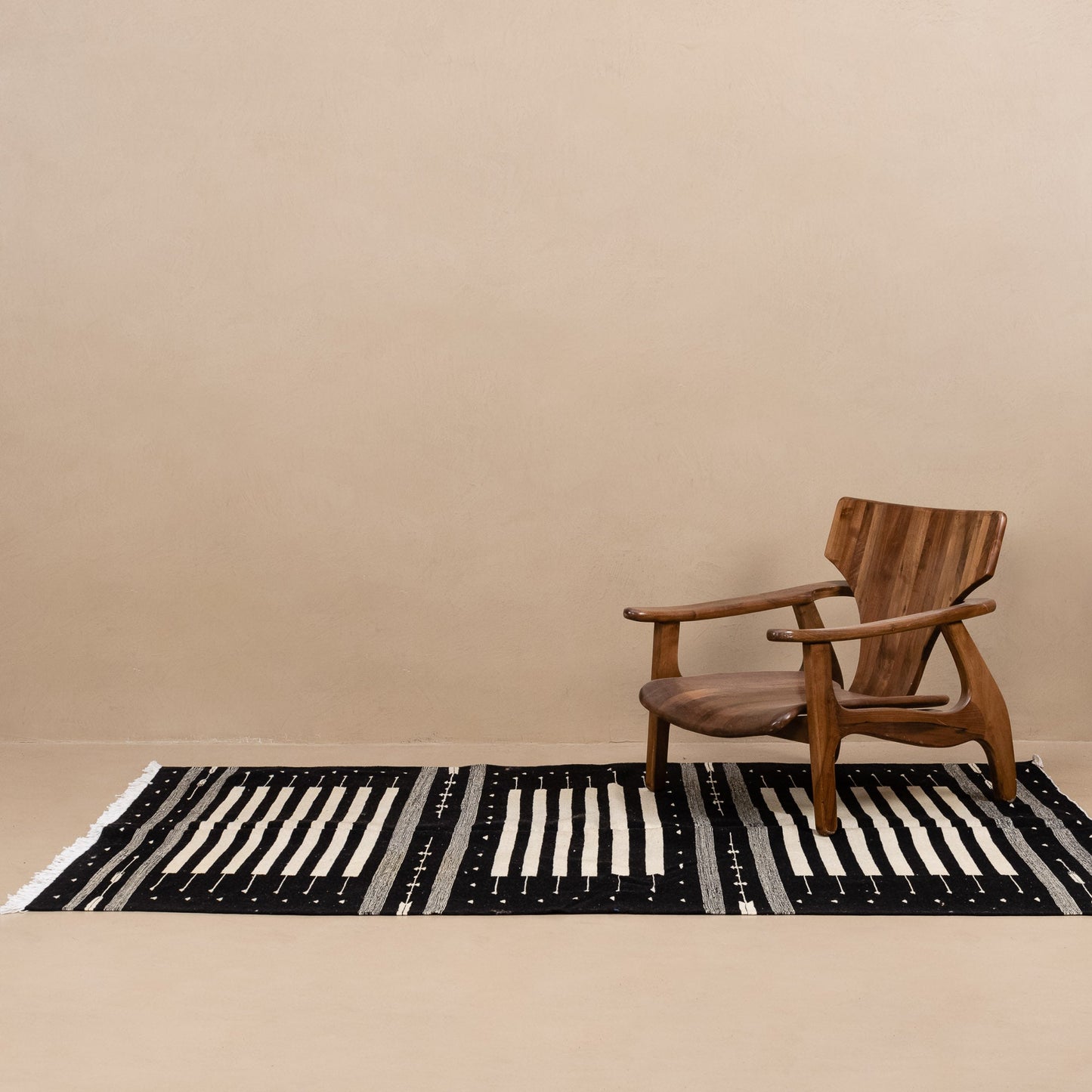 Rehhu - taznakht kilim rug