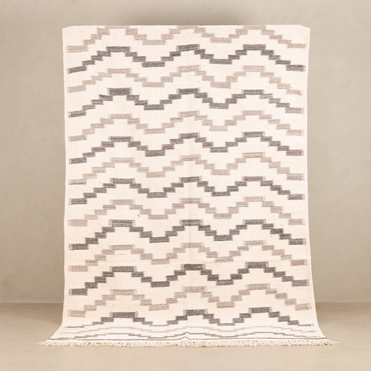 Sanabil - taznakht kilim rug