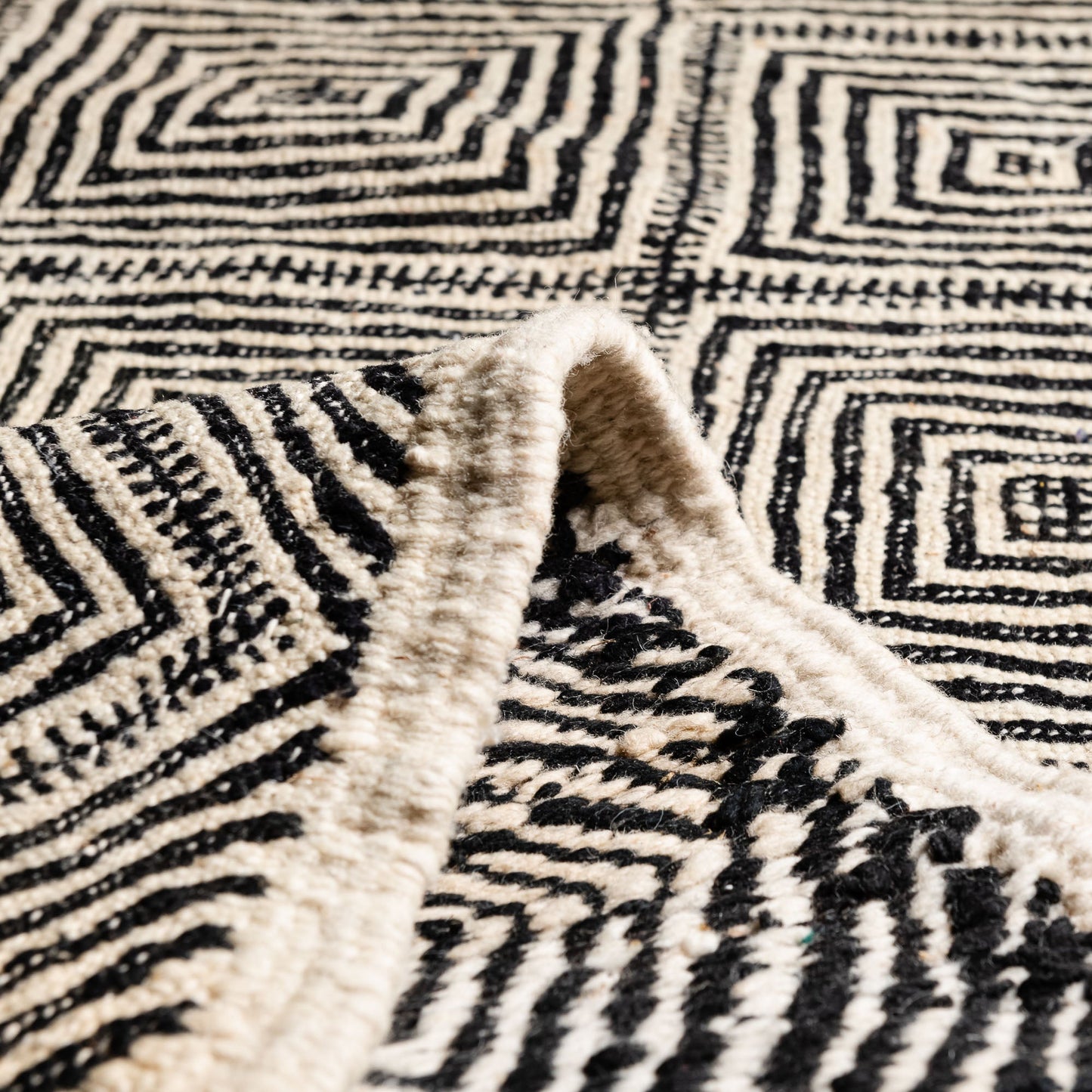 Tafrara - taznakht kilim rug