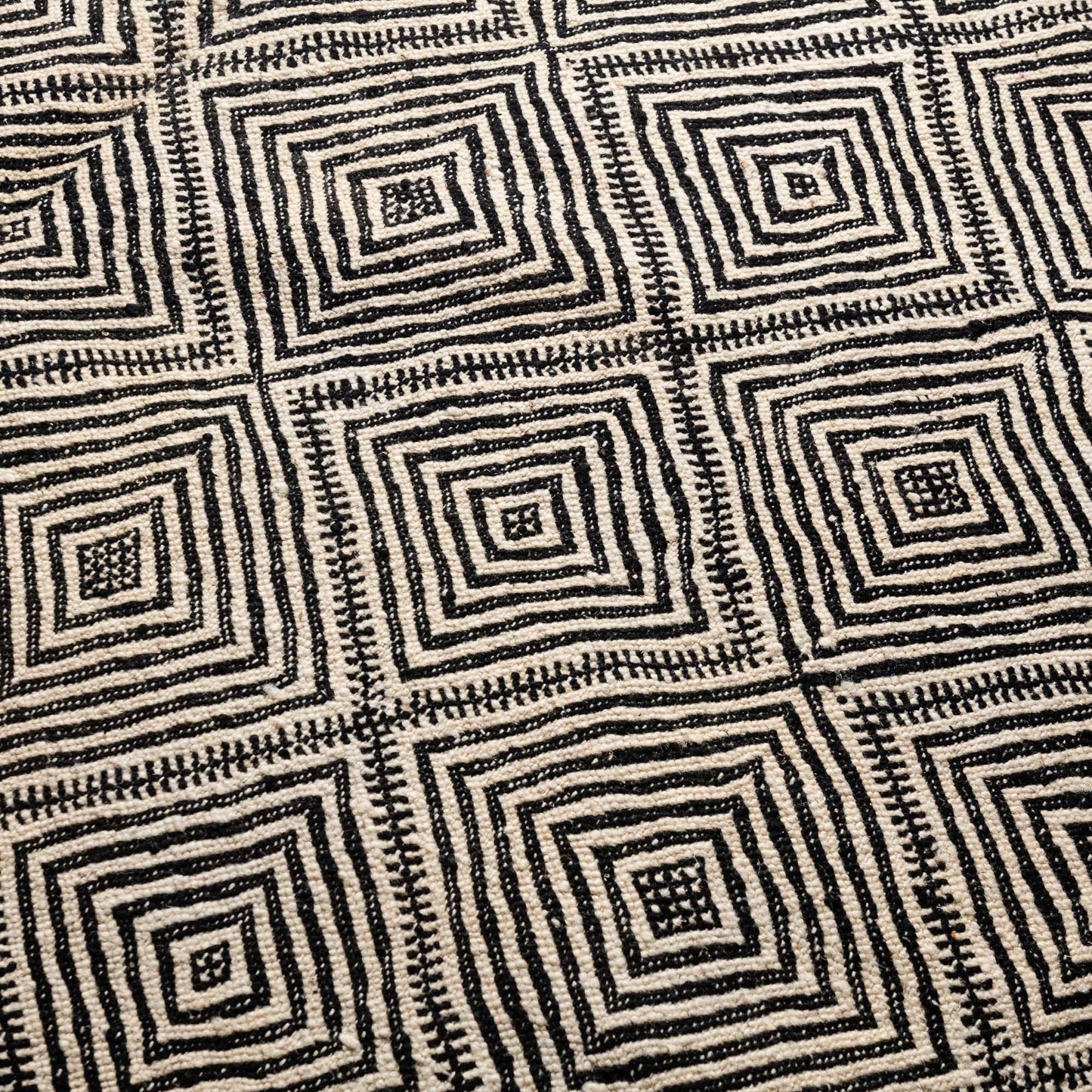 Tafrara - taznakht kilim rug