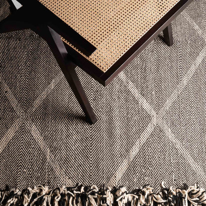 Soheir - taznakht kilim rug