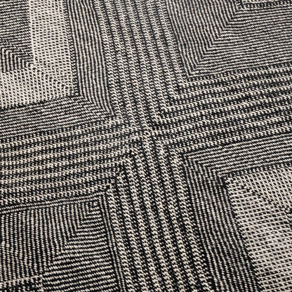 Wattas - taznakht kilim rug