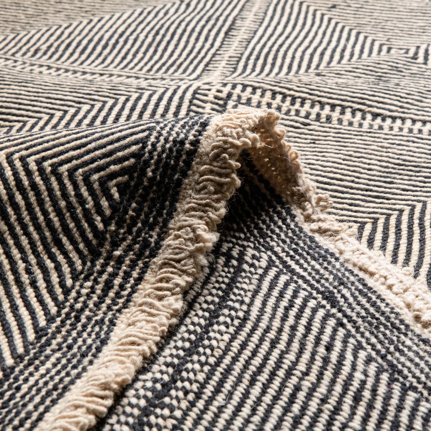 Tamazgha - taznakht kilim rug