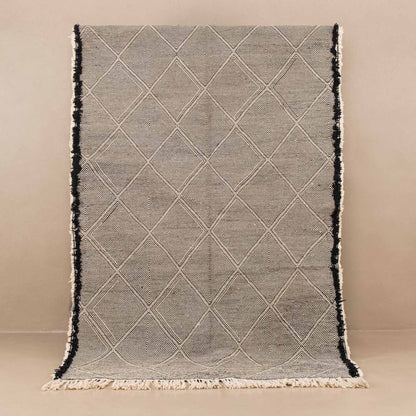 Tamazgha - taznakht kilim rug