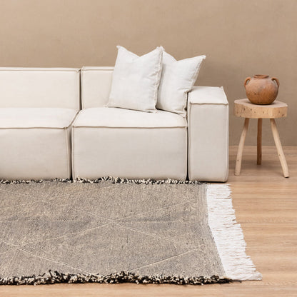 Tamemt - taznakht kilim rug