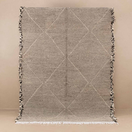 Tamemt - taznakht kilim rug