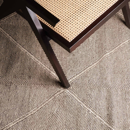 Tamemt - taznakht kilim rug