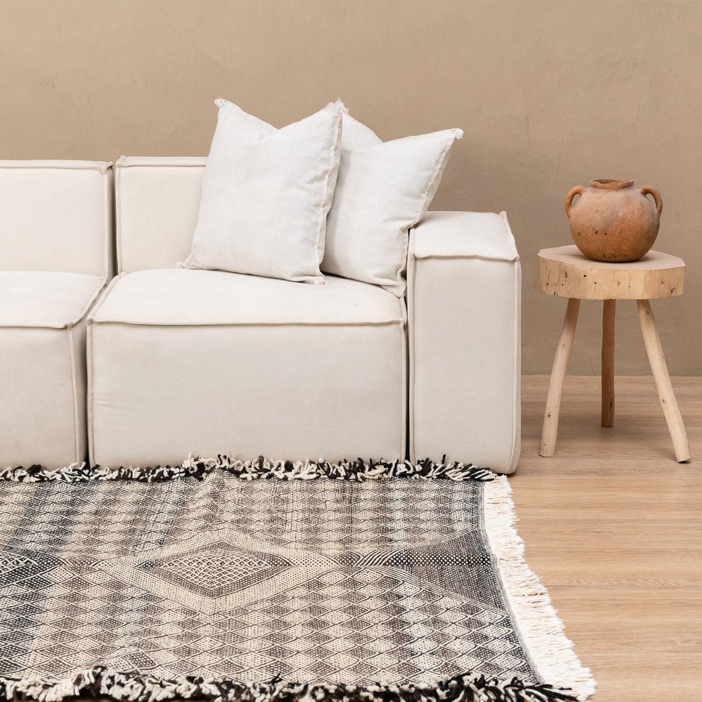 Tamghara - taznakht kilim rug