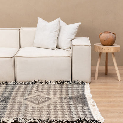 Tamghara - taznakht kilim rug