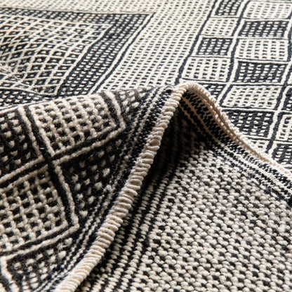 Tamghara - taznakht kilim rug