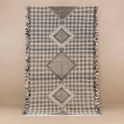 Tamghara - taznakht kilim rug