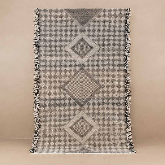 Tamghara - taznakht kilim rug