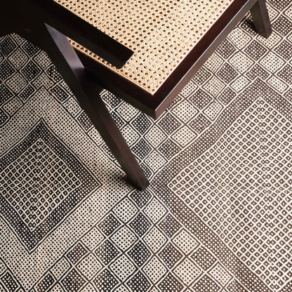 Tamghara - taznakht kilim rug