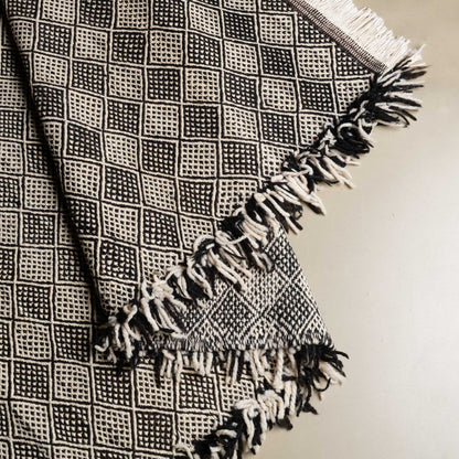 Taniya - taznakht kilim rug